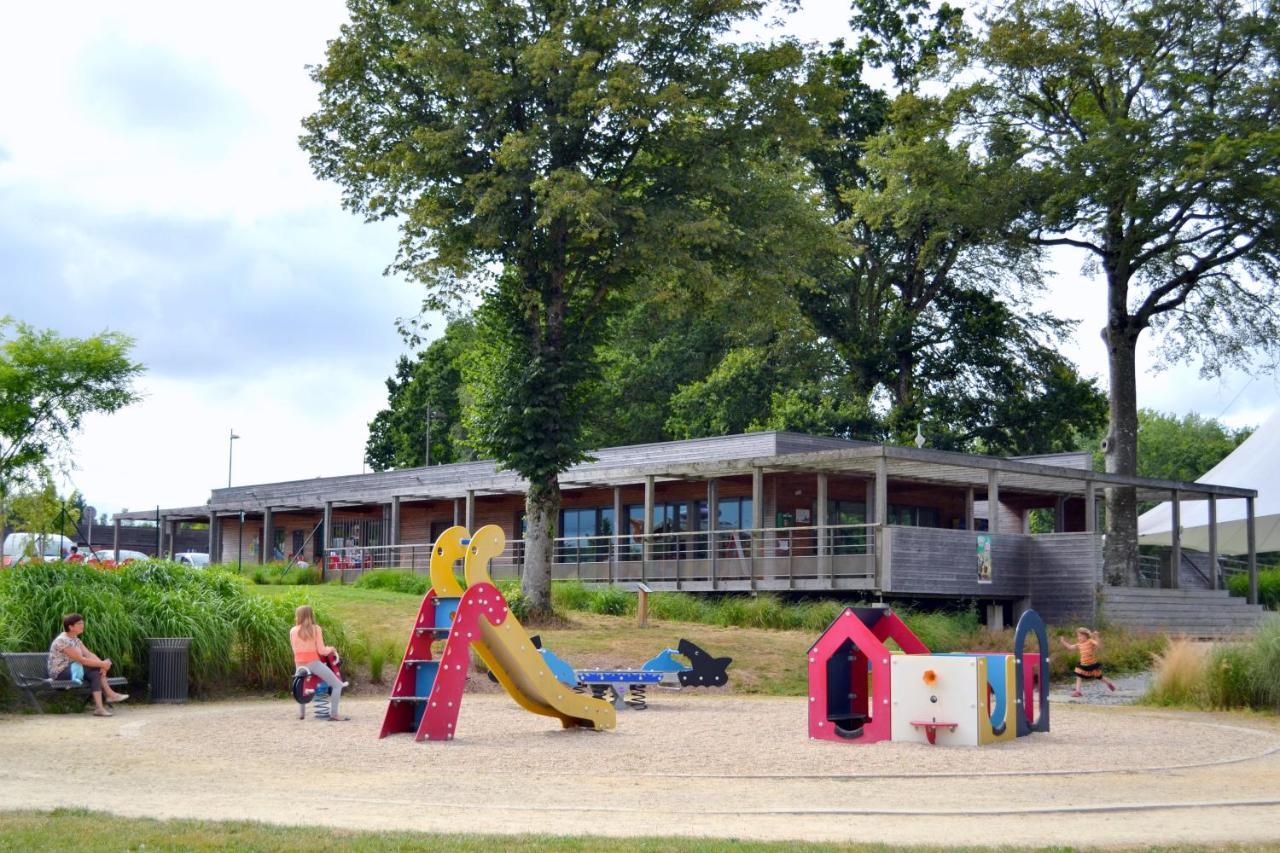 Hotel Camping Aquarev Loudéac Exterior foto